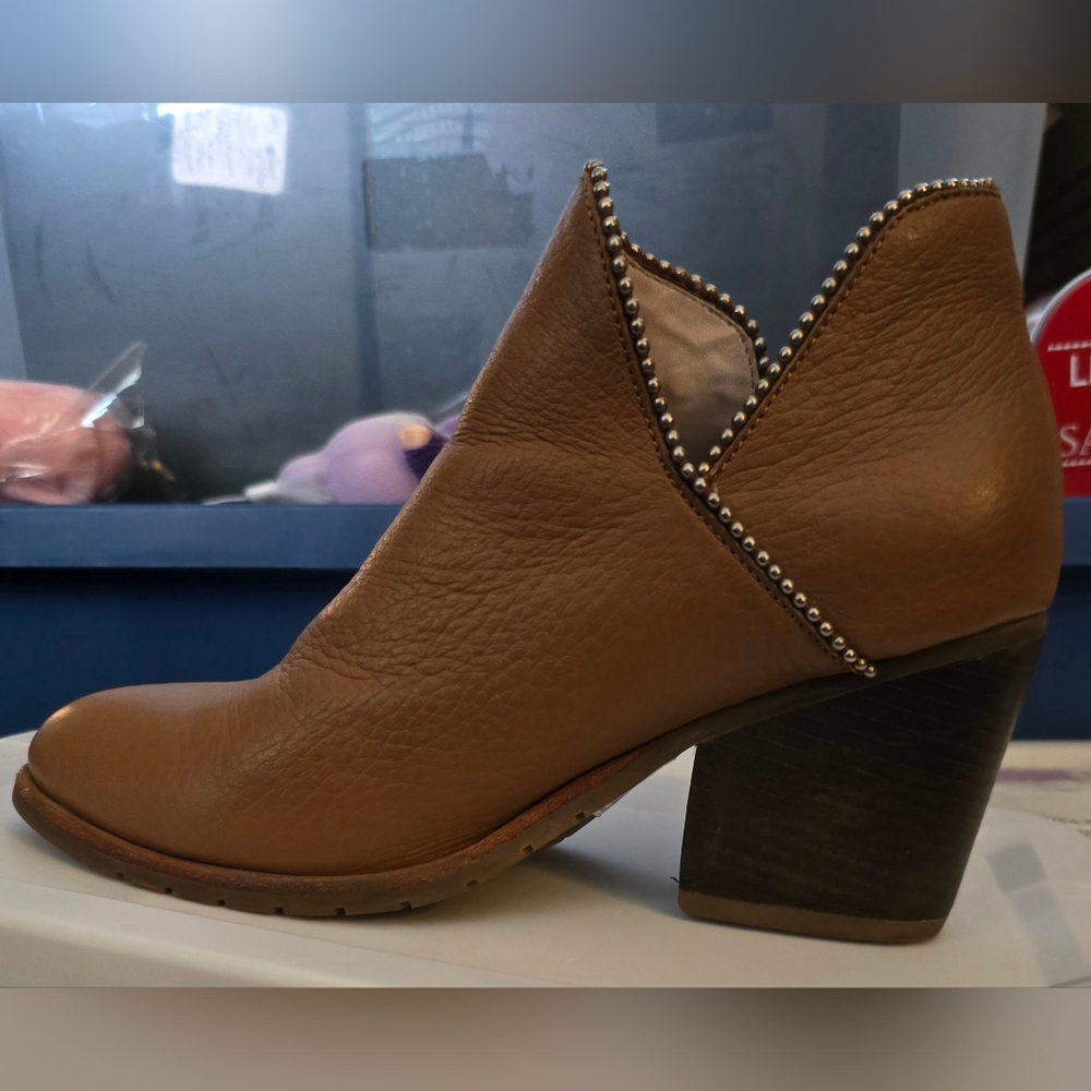 Buffalo Miel Cana Tan Ankle Boots with Studded Detail - Picture 5 of 5